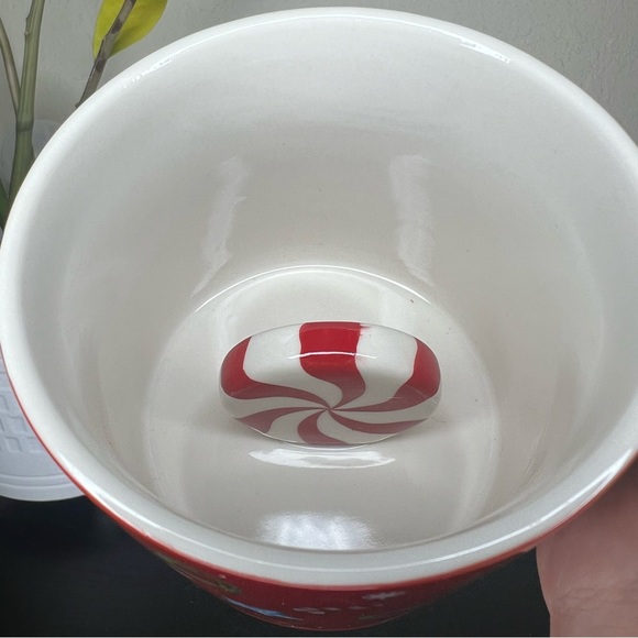 NEW Wondershop Stoneware Christmas Holiday Peppermint Mugs, Set of 2 - Picture 6 of 7